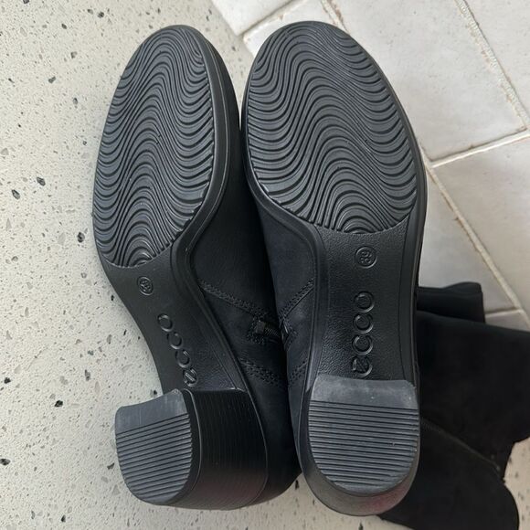 Ecco Women’s Black Leather Tall/Mid Calf Zip Close Regular/Wide Calf Boots Sz 39 - Picture 8 of 16